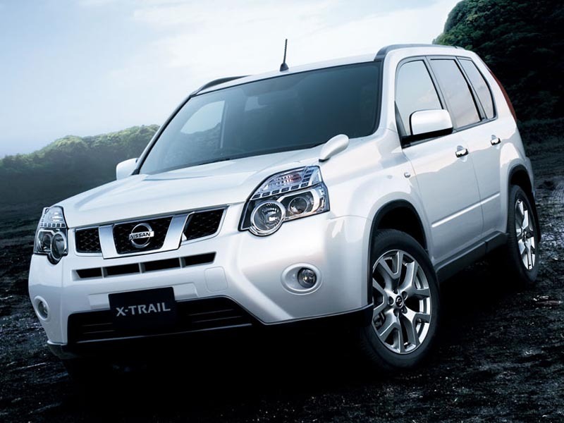 Nissan XTrail facelift 2010 oficial
