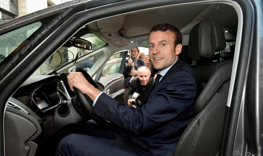 Emmanuel Macron Renault Espace (2)