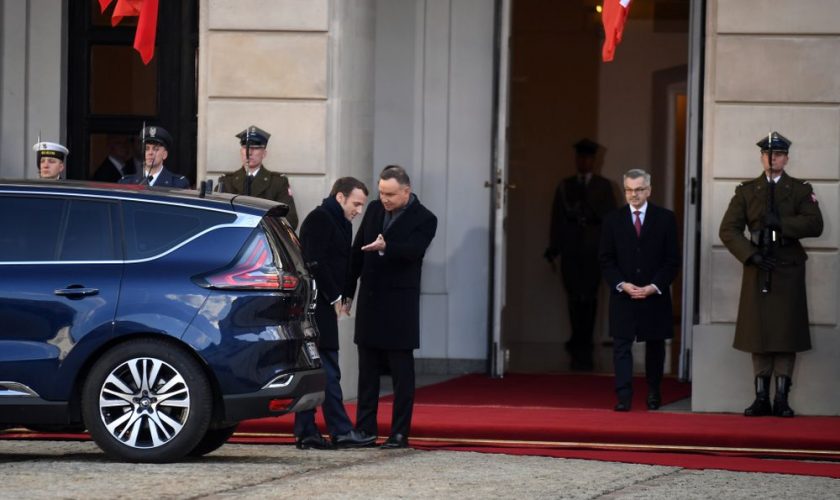 Emmanuel Macron Renault Espace (8)
