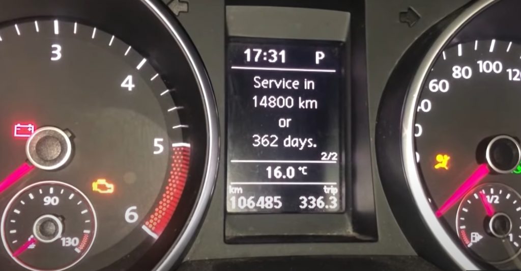 Cum afli kilometri reali la o mașină cu cutie de viteze DSG? Valabil pentru VW, Audi, Skoda și Seat - VIDEO