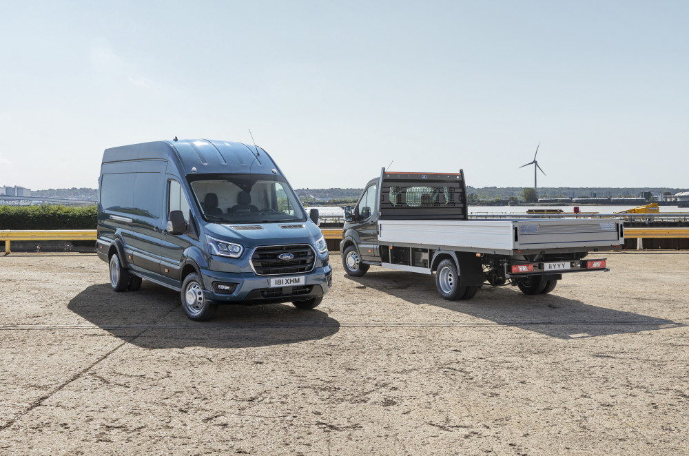 Ford a anunțat astăzi introducerea noului model derivat Transit de 5,0 tone, oferind clienților o autoutilitară sau cabină cu șasiu cu o masă maximă de 5.000 kg, disponibilă la dealerii Ford de la sfârșitul lunii noiembrie.