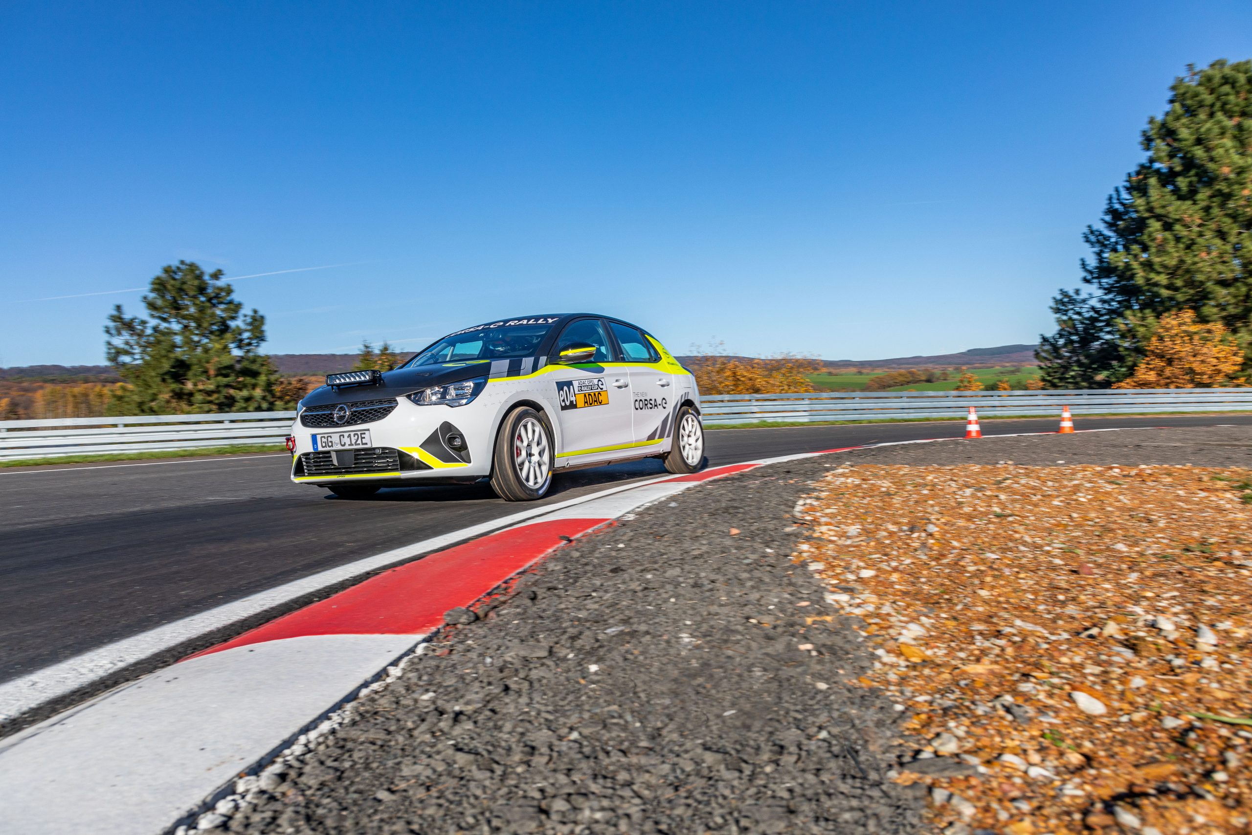 Opel Corsa-e Rally este primul autovehicul de raliuri complet electric 