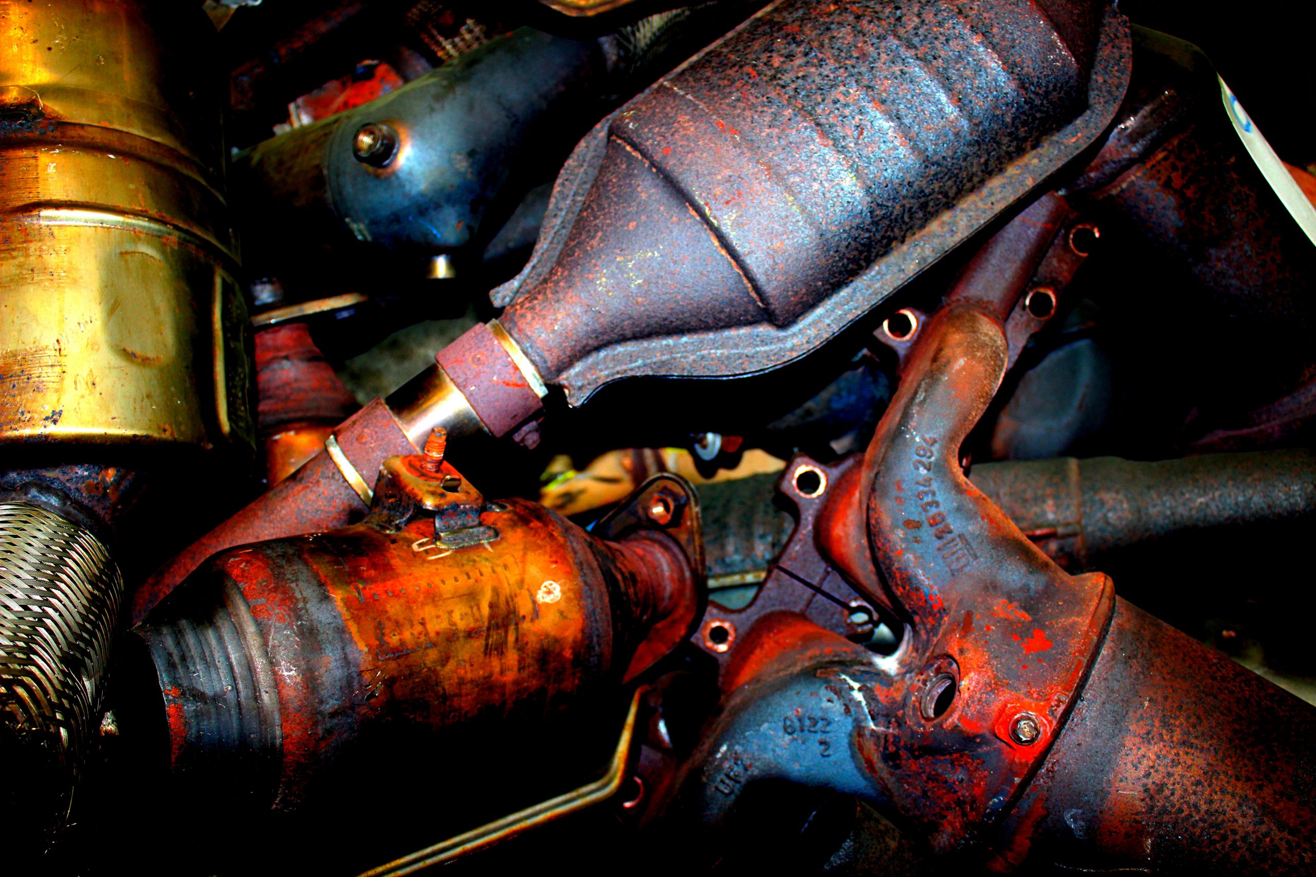 Listă prețuri pentru catalizatoare. Află cât valorează pentru hoți