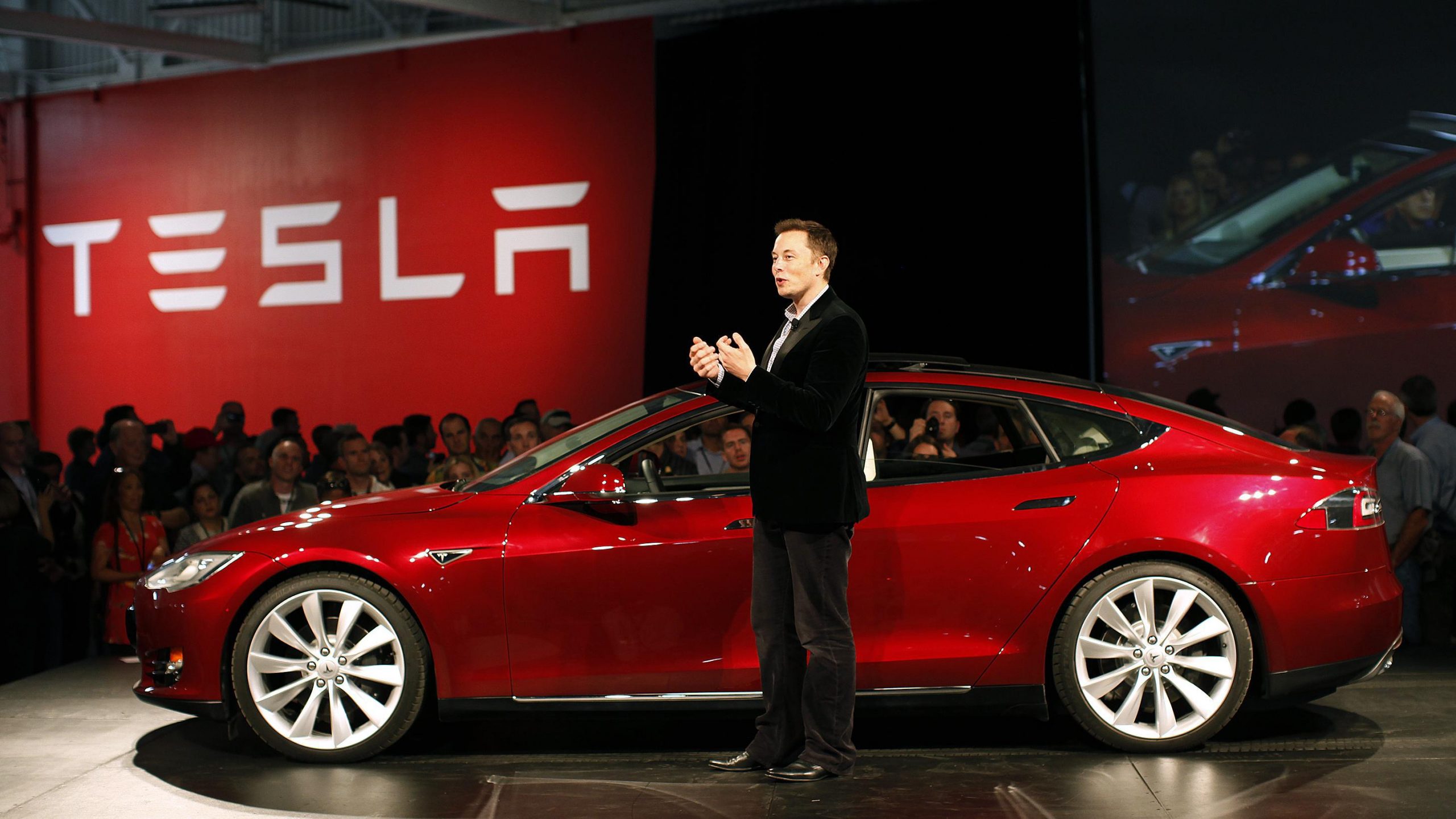 Tesla anunță rezultate trimestriale record