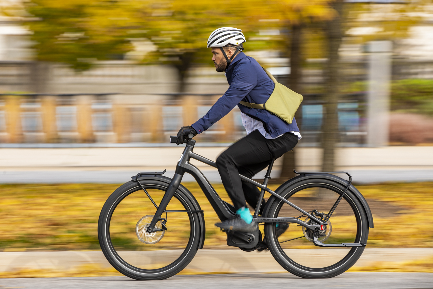 Ce Obligații Aveți La întâlnirea Indicatorului Bicicliști Este obligatorie casca pentru bicicliști? Ce obligații au cei care