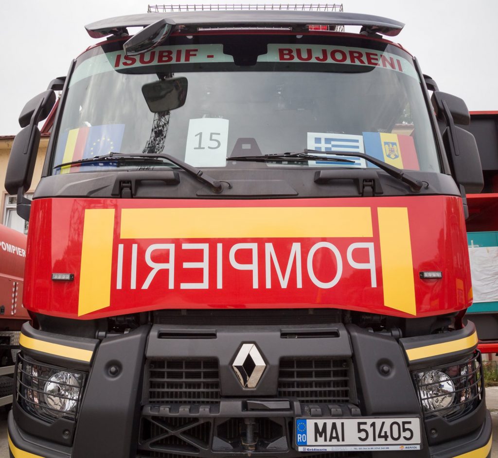 Incendiu autotren pe centura Vâlcele-Apahida, Cluj-Napoca Incendiu autotren pe centura Vâlcele-Apahida, Cluj-Napoca