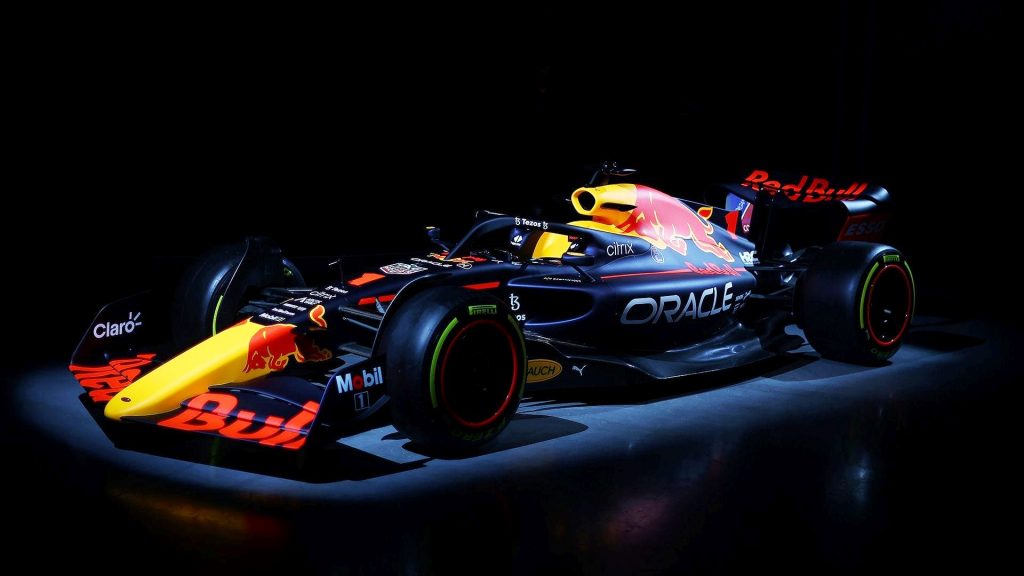 Formula 1: echipa Oracle Red Bull Racing și-a prezentat monopostul pentru sezonul 2022 thumbnail
