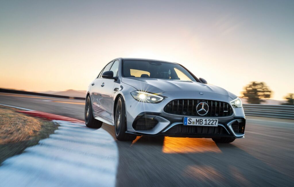 Mercedes-AMG: Schimbare radicală a sistemului de propulsie Mercedes-AMG: Schimbare radicală a sistemului de propulsie