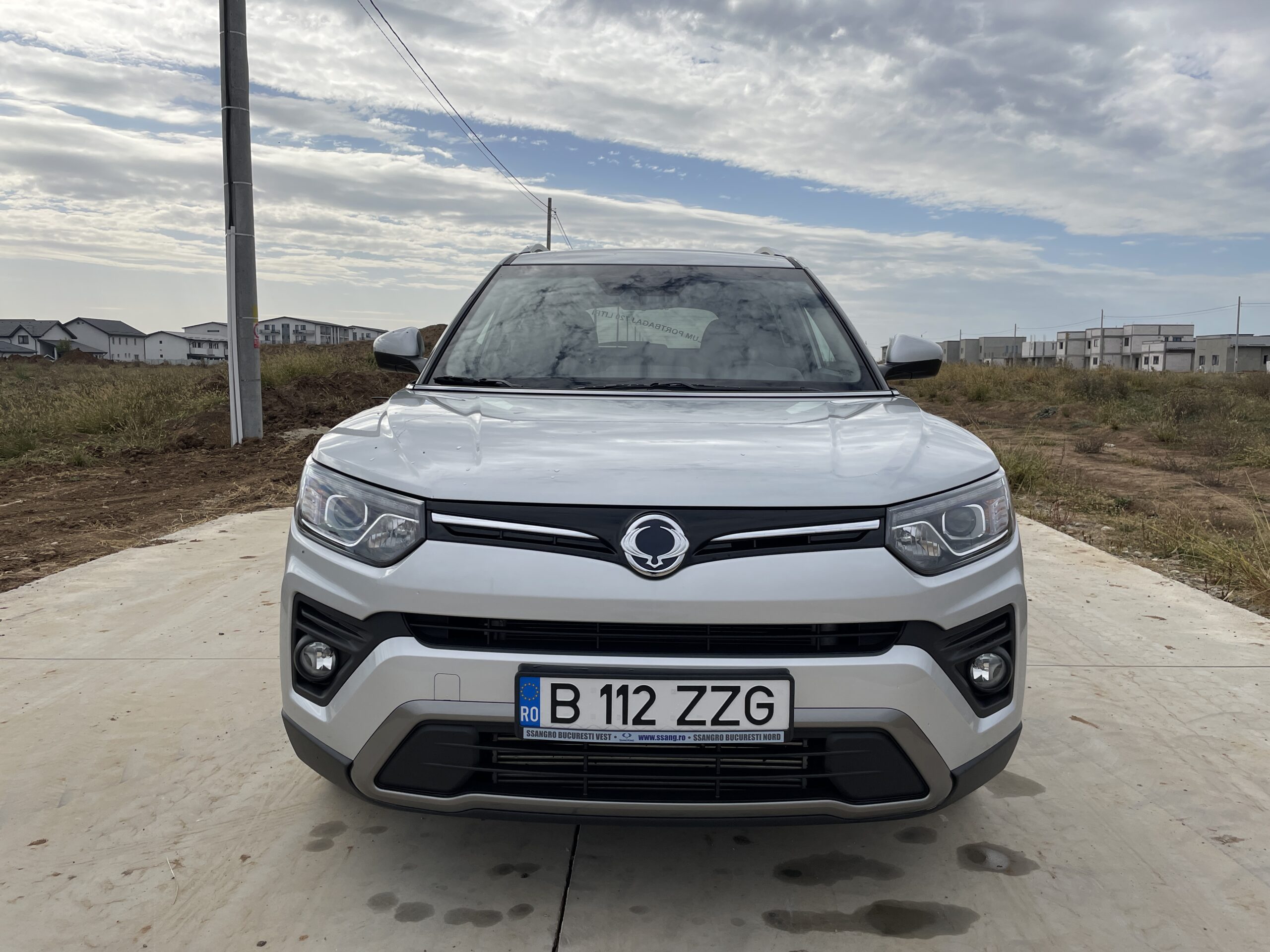 SsangYong Tivoli Grand, SUV-ul mai accesibil decât Duster - Prezentare ...