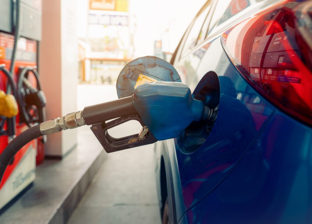 Ieftiniri la pompă înainte de Paște. Petrom a redus prețurile la motorină cu 35 de bani. Cine a crescut prețurile?