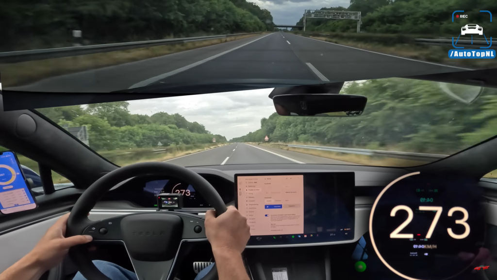 Tesla Model S Plaid unleashed on the German Autobahn. The electric