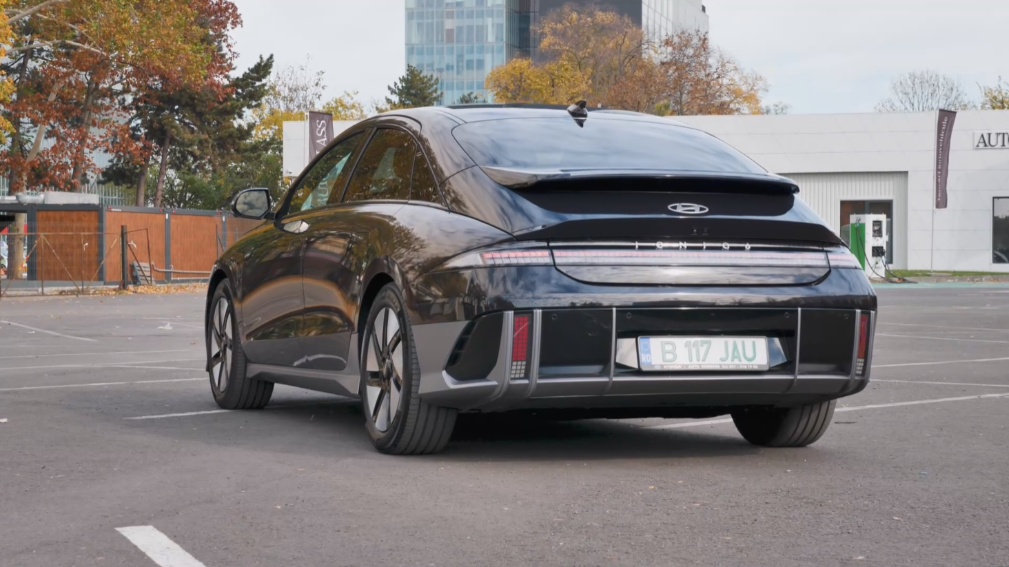 Hyundai Ioniq 6 - Electrica ce te face să uiți de grija autonomiei - VIDEO