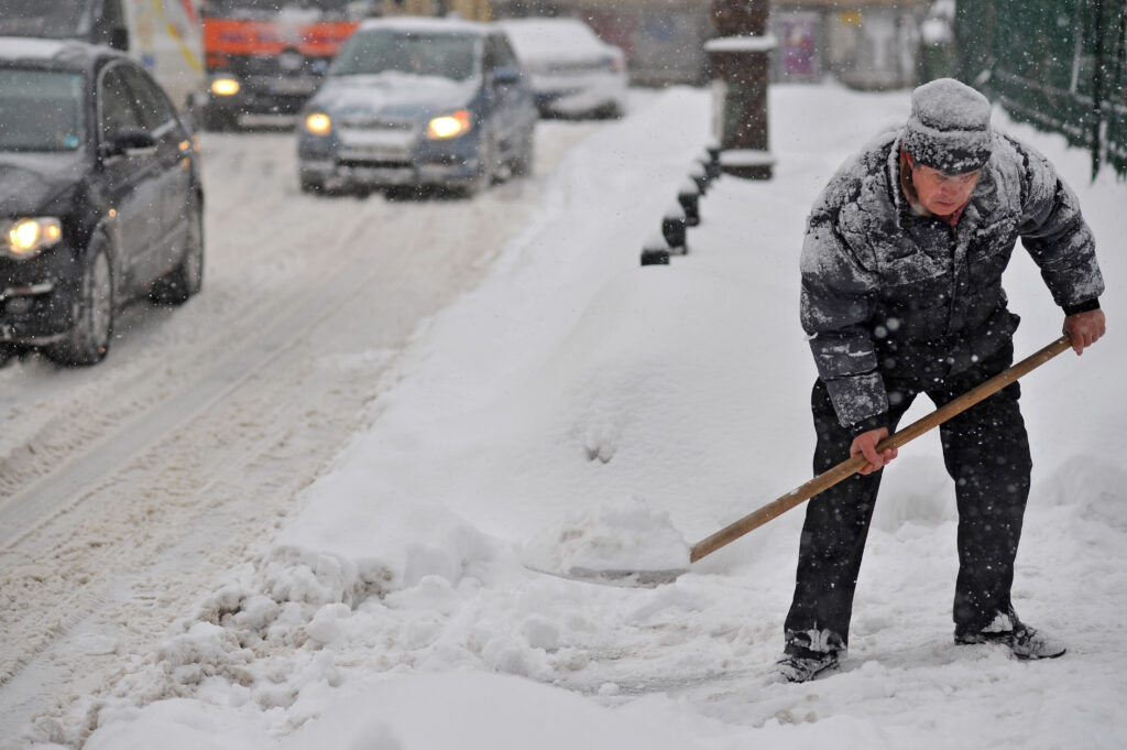 Temperaturile extreme aduc la scăderi drastice ale eficienței pentru mașinile electrice și hibride