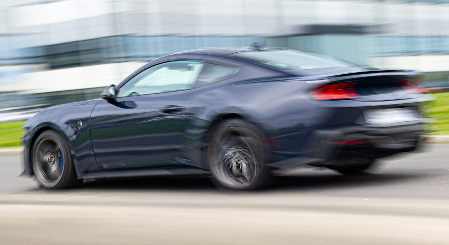 Probabil Un model legendar ar putea fi readus la viață de Ford. Un sedan cu ...