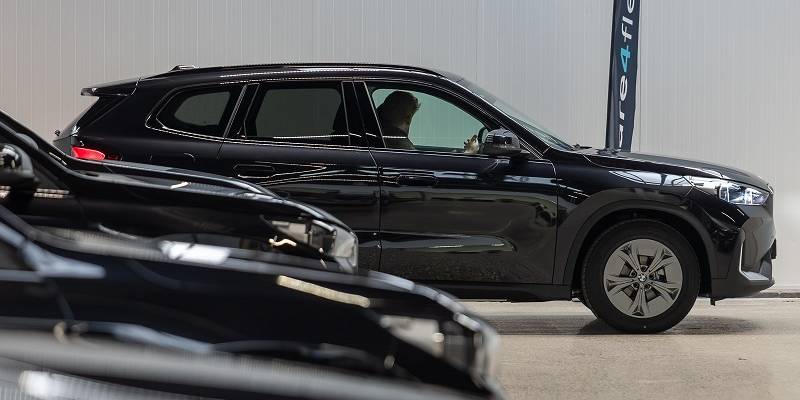 Livrare record în segmentul corporate: PwC Belgia primește 723 de modele electrice BMW