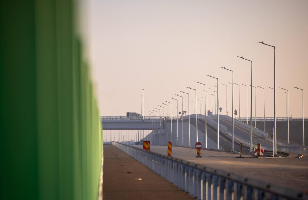 Explozivi folosiți la construcția Autostrăzii Sibiu-Pitești: detalii video din șantierul montan