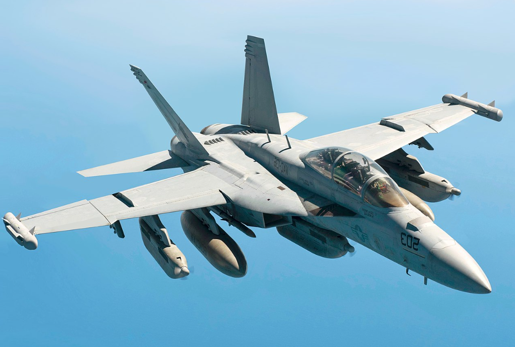 avion lupta razboi electronic