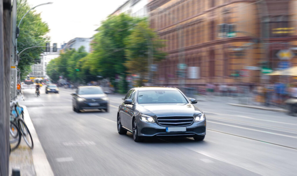 Șoferii britanici, confuzi: Distanțele de frânare supraestimate