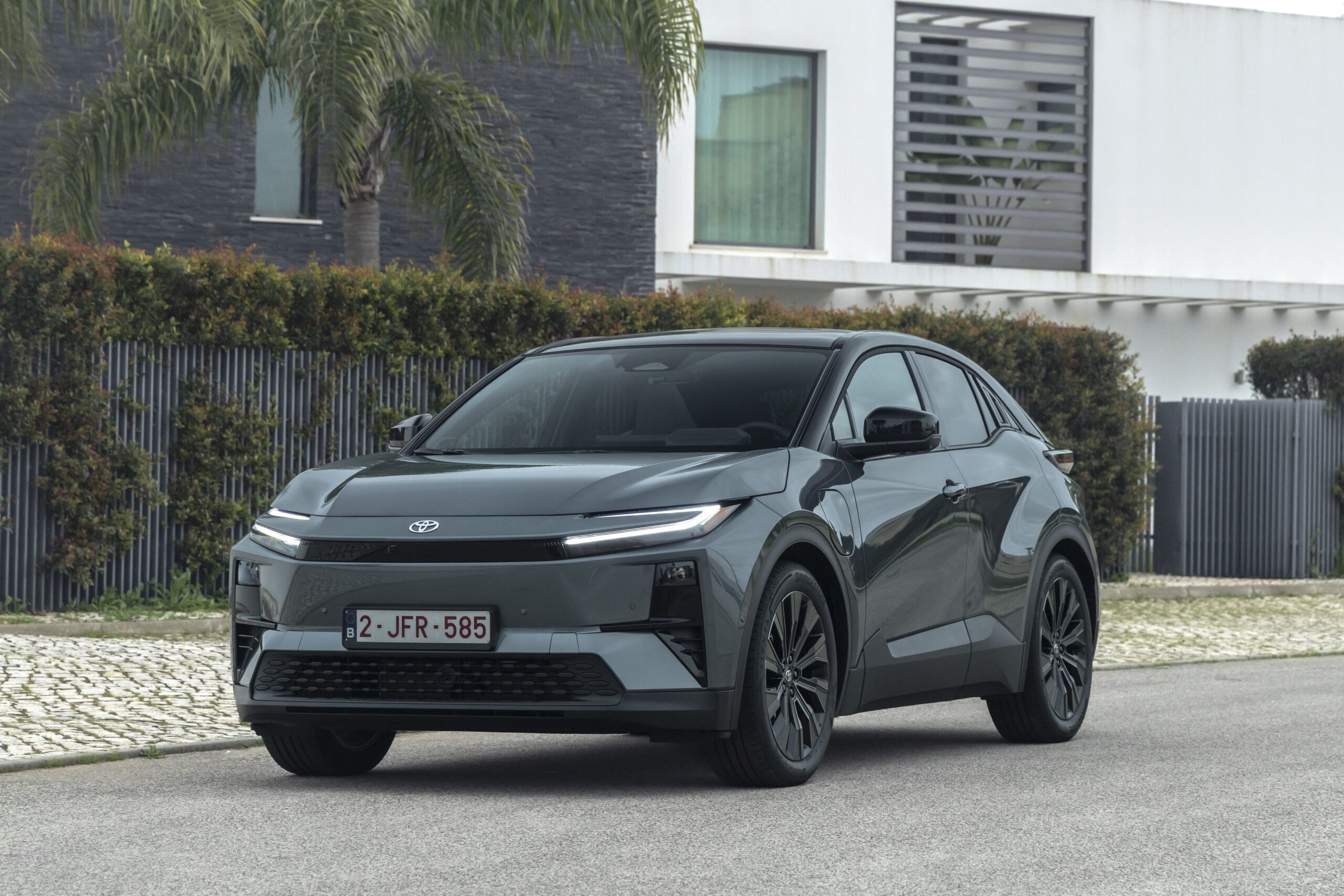 Toyota C-HR+