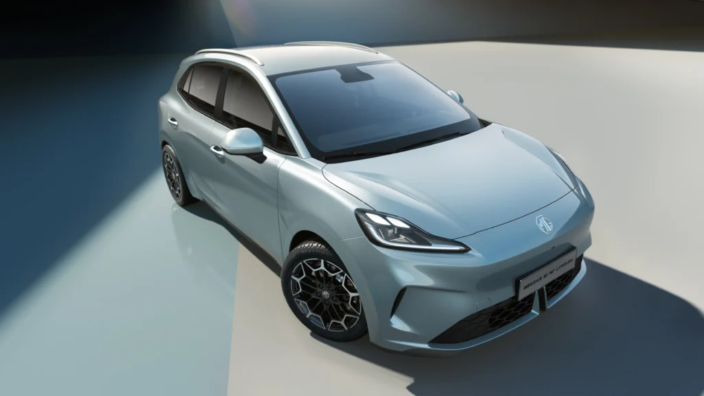 MG deschide centru de inginerie și lansează baterii inovatoare