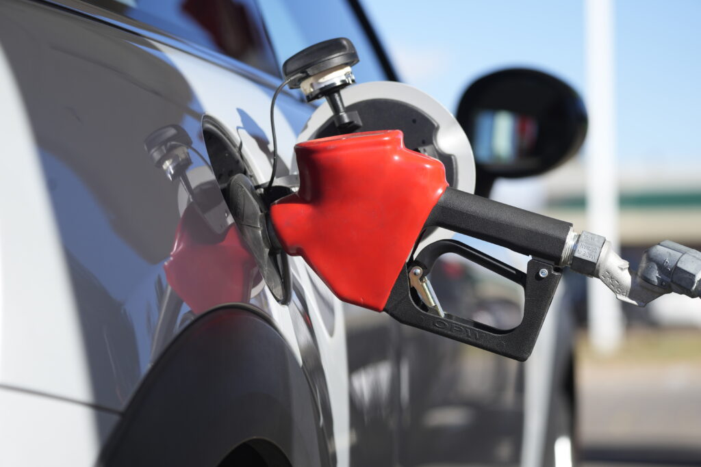 Expert: Aproape 70% din prețul carburantului reprezintă venituri fiscale pentru bugetul de stat. Dumitru Chisăliță: „Structura fiscală domină prețul”