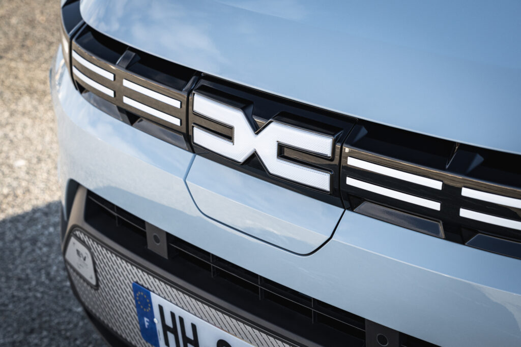 Dacia Spring 2026: Noul model electric pentru oraș Dacia Spring 2026: Noul model electric pentru oraș