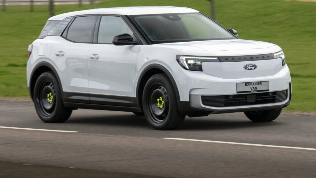 Ford Explorer Van: SUV-ul electric devine vehicul comercial