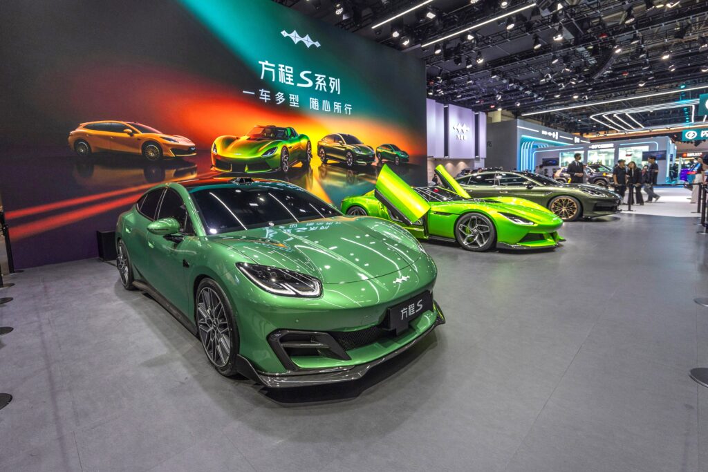 Revoluția Auto Chineză: 542 de Modele Lansate în 5 Luni!