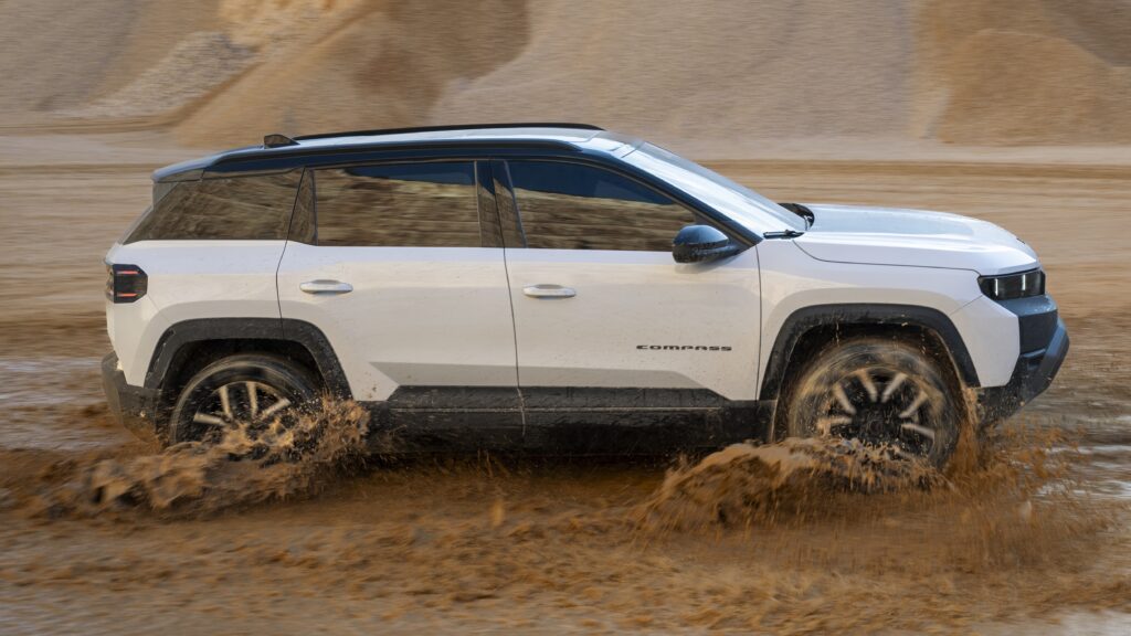 Noul Jeep Compass 4xe: Comenzi deschise pentru inovație!