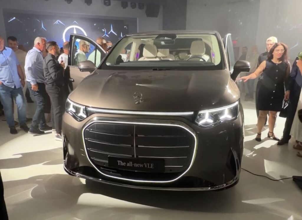Mercedes-Benz VLE electric: Noul model grandios în România