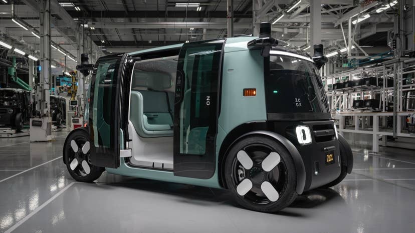 Zoox, subsidiara Amazon, lansează robotaxiuri fără volan