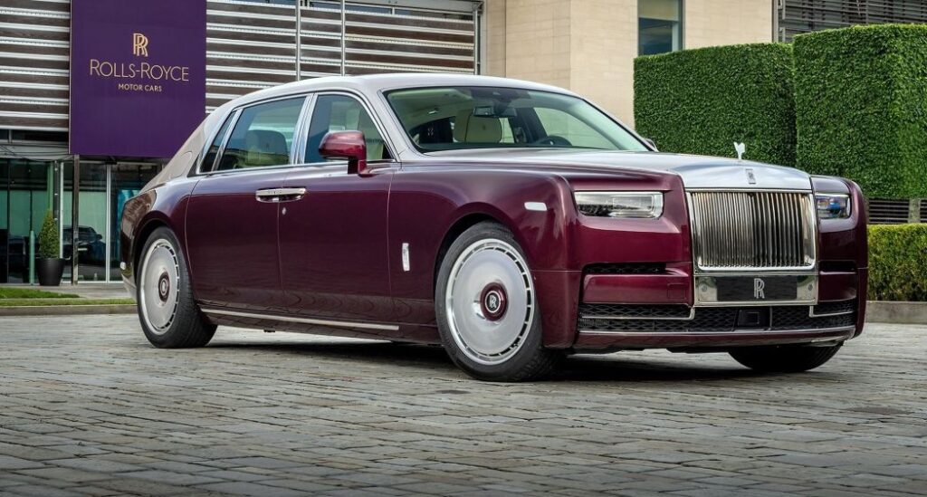 Rolls-Royce Phantom Hummingbird, alternativa ultra-luxury la Mercedes-Maybach S-Class, folosește în premieră cochilie de abalone