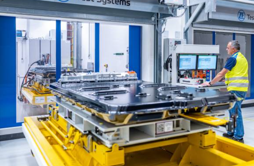 BMW investește 1 miliard € în fabricarea bateriilor electrice BMW investește 1 miliard € în fabricarea bateriilor electrice