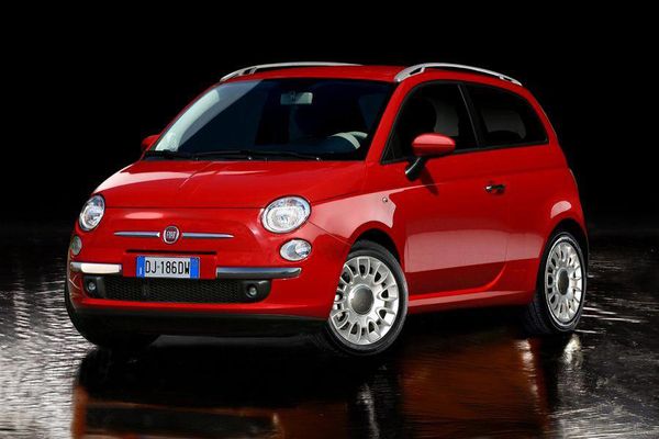 Fiat 500 - cea mai sexy italianca