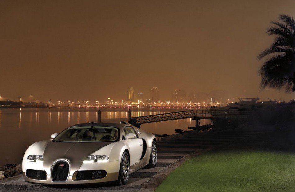 Cel mai exclusivist Bugatti Veyron de pana acum este vopsit in aur!