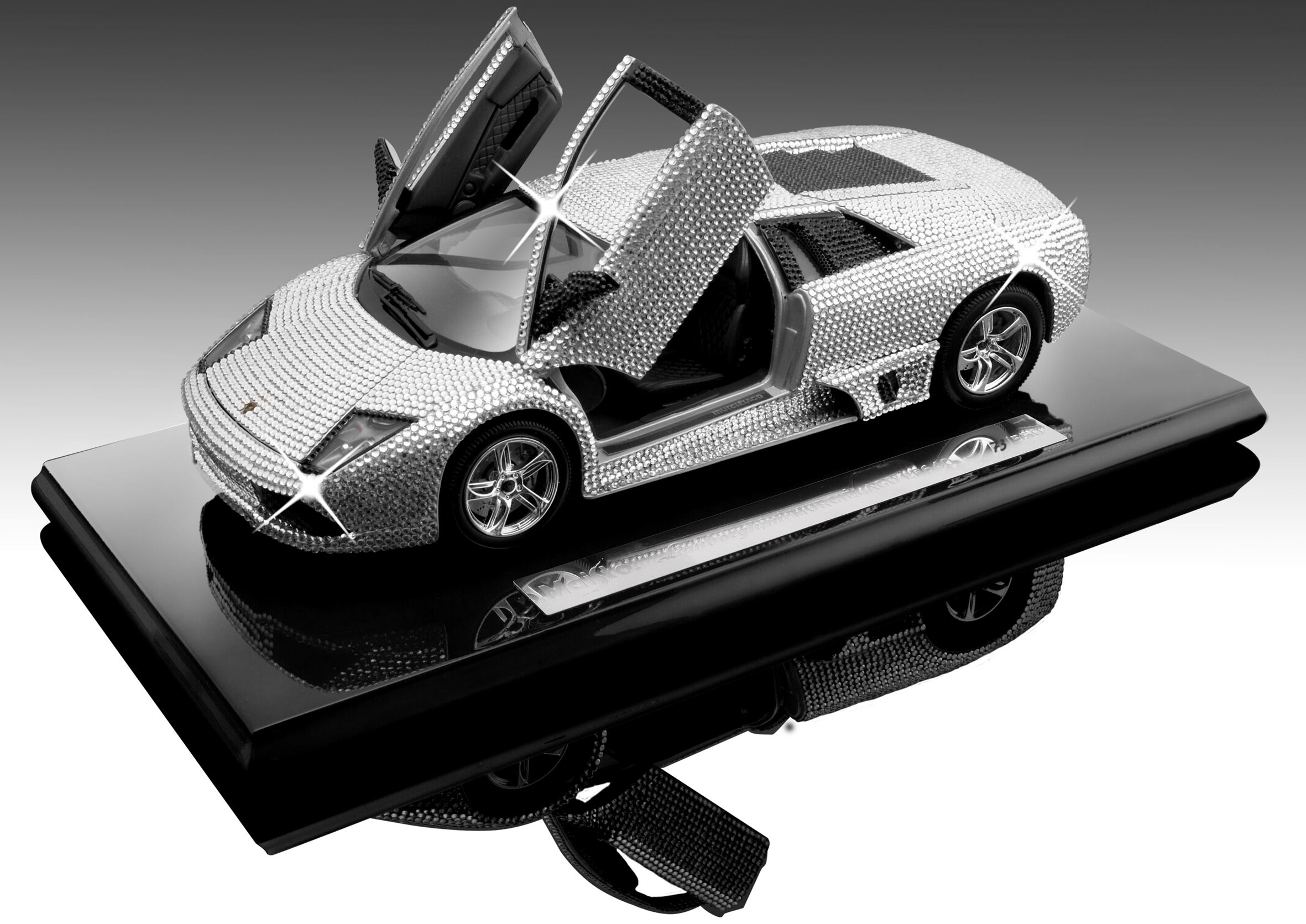 Lamborghini cu cristale Swaroski