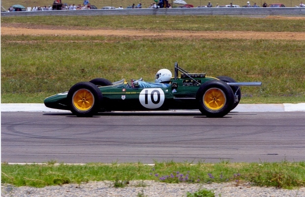 Lotus 25 replica