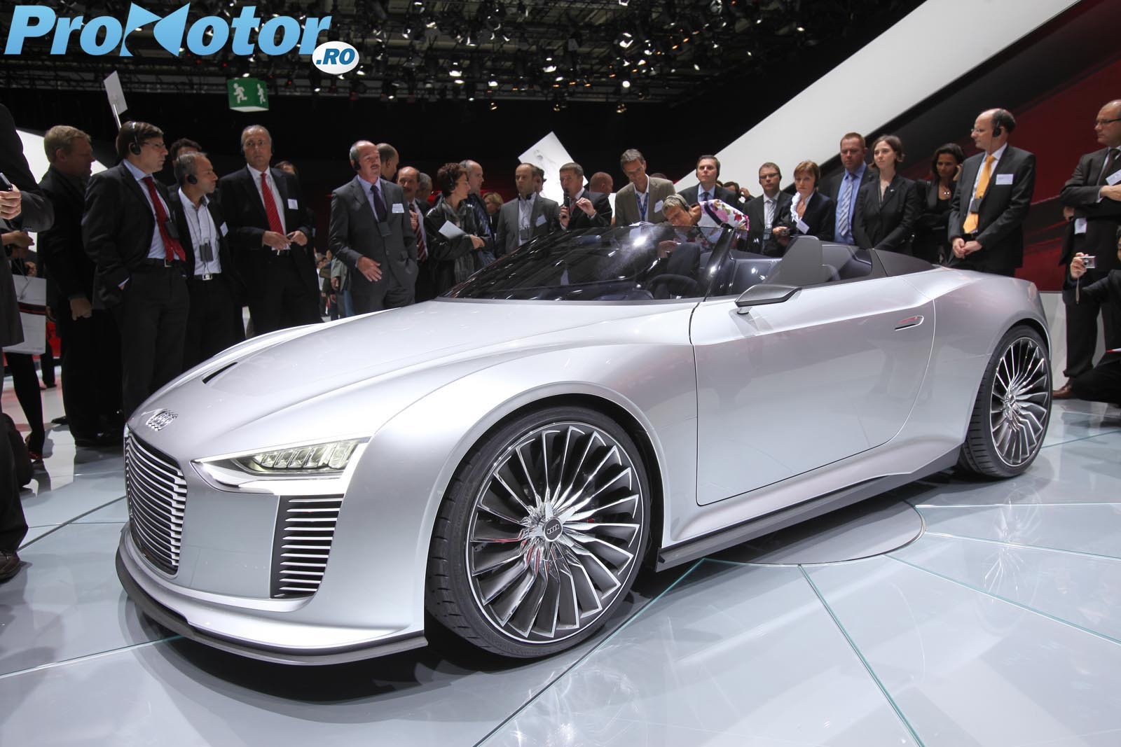 Audi e-Tron Spyder a putea prefigura un model decapotabil sportiv