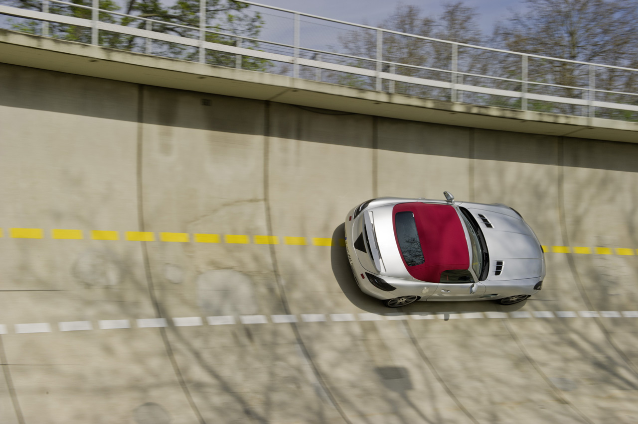 Mercedes-Benz SLS AMG Roadster este subiectul a nu mai putin de 16 teste speciale