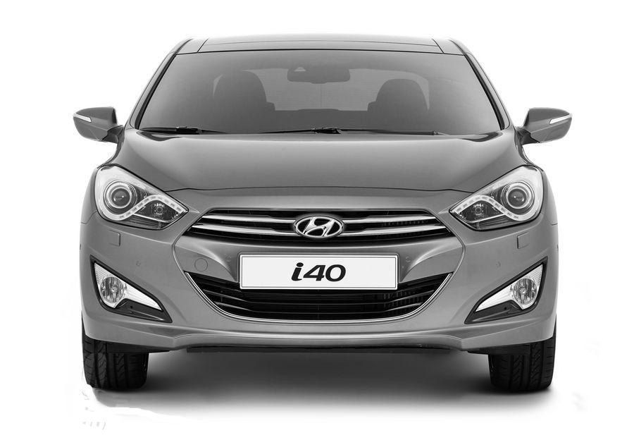 Hyundai i40 Sedan va fi disponibil cu doua motoare pe benzina si doua diesel