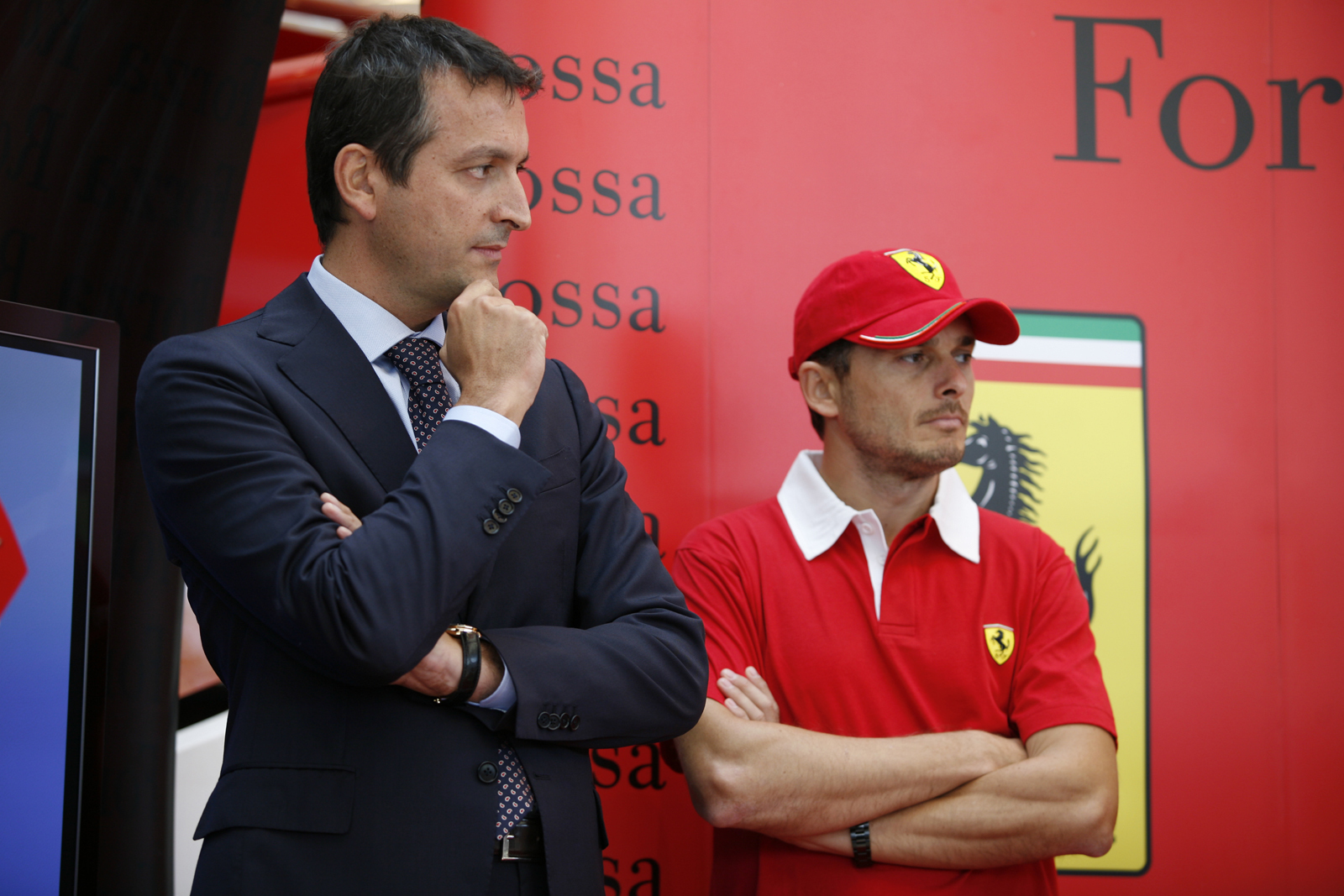 Giancarlo Fisichella si Enrico Galliera, Senior Vice President Commercial & Marketing Ferrari