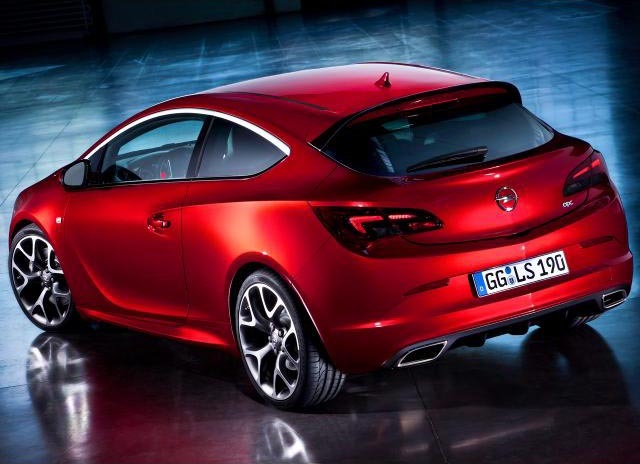 Noul Opel Astra GTC OPC se aseamana mult cu conceptul de la Paris 2010