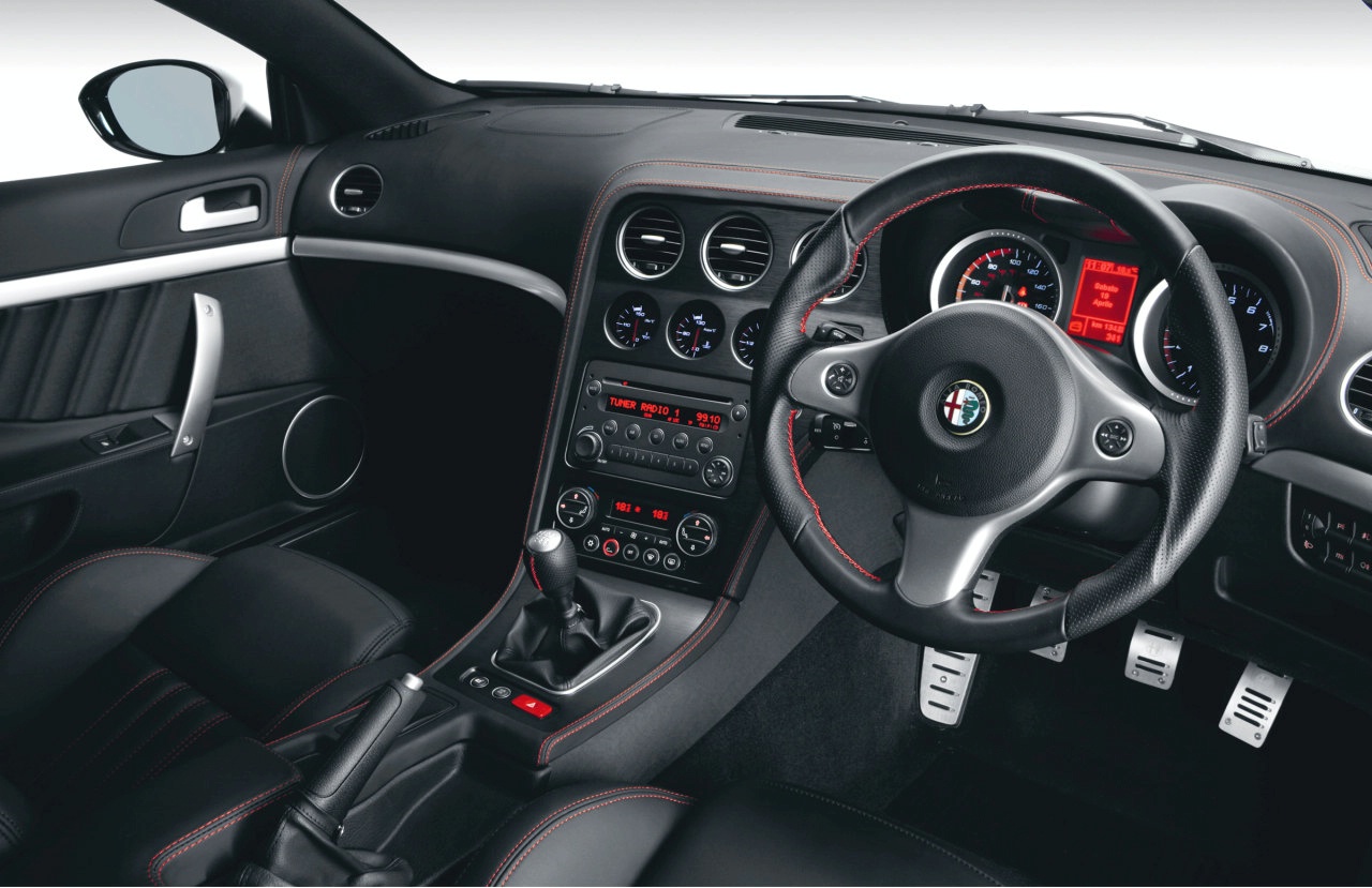 Alfa Romeo Brera S - interior