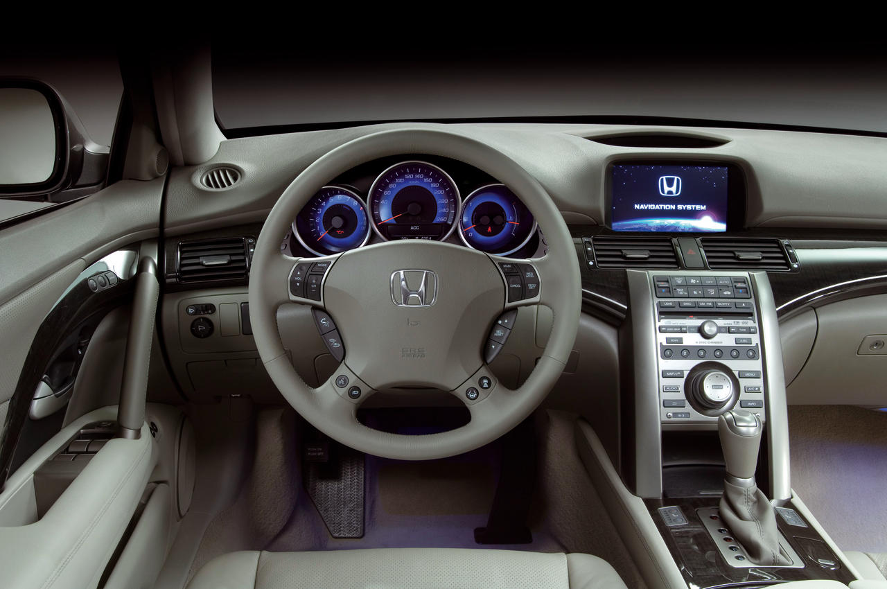 Honda Legend - interior luxos