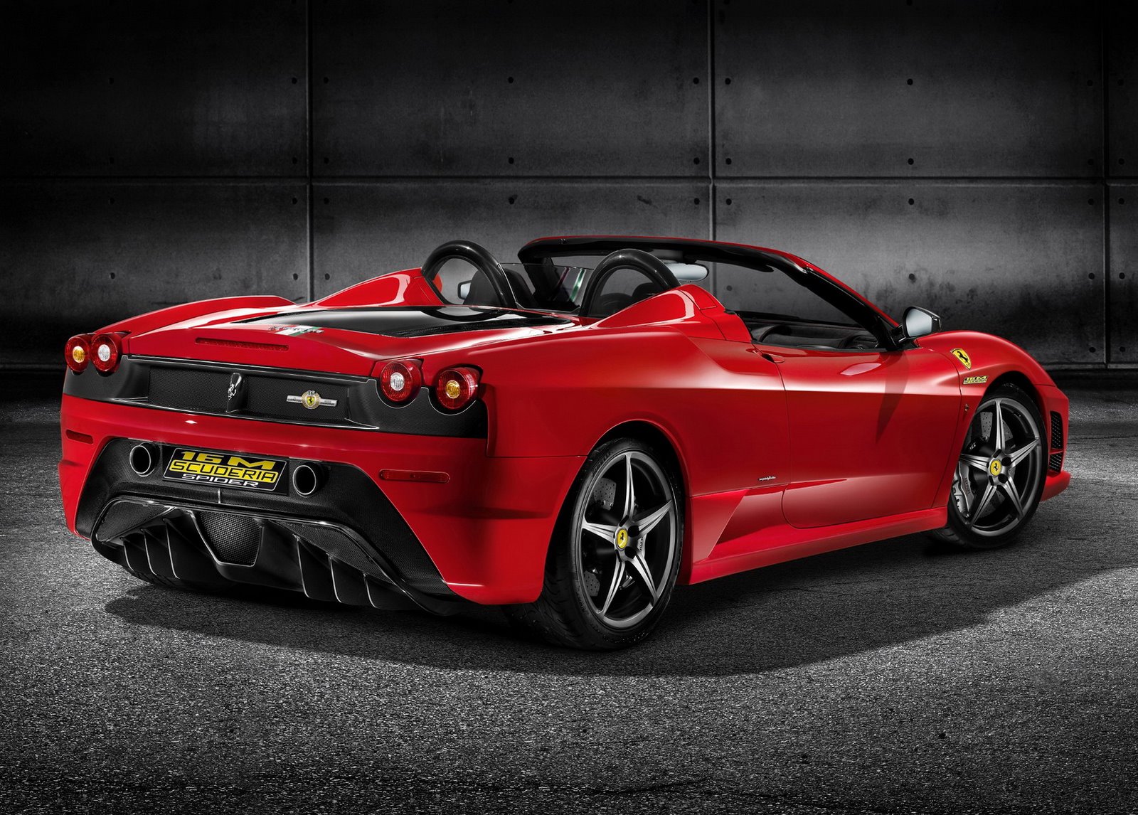 Cel mai rapid Ferrari Cabrio