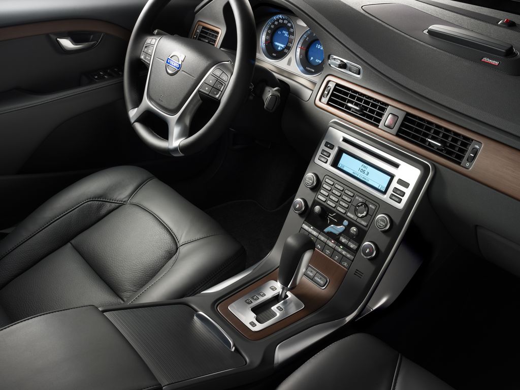 Volvo S80 facelift - interior