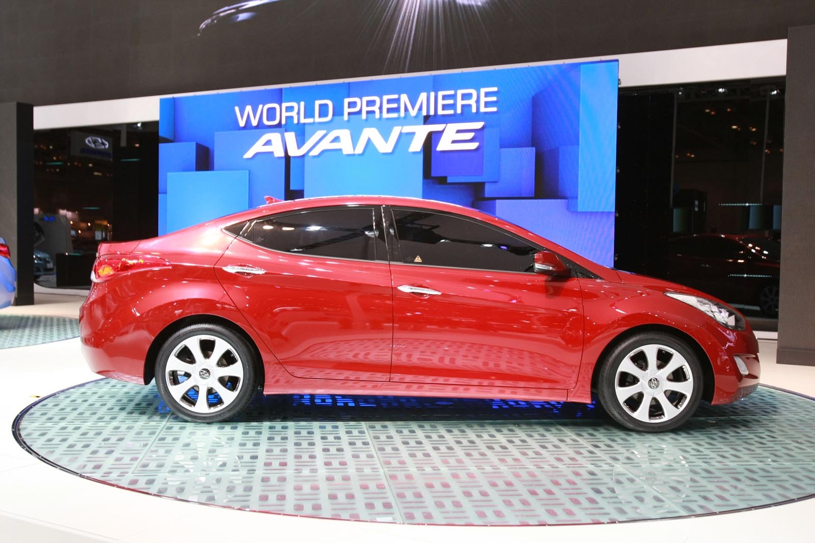 Noul Hyundai Accent poate fi considerat primul coupe cu 4 usi de clasa compacta