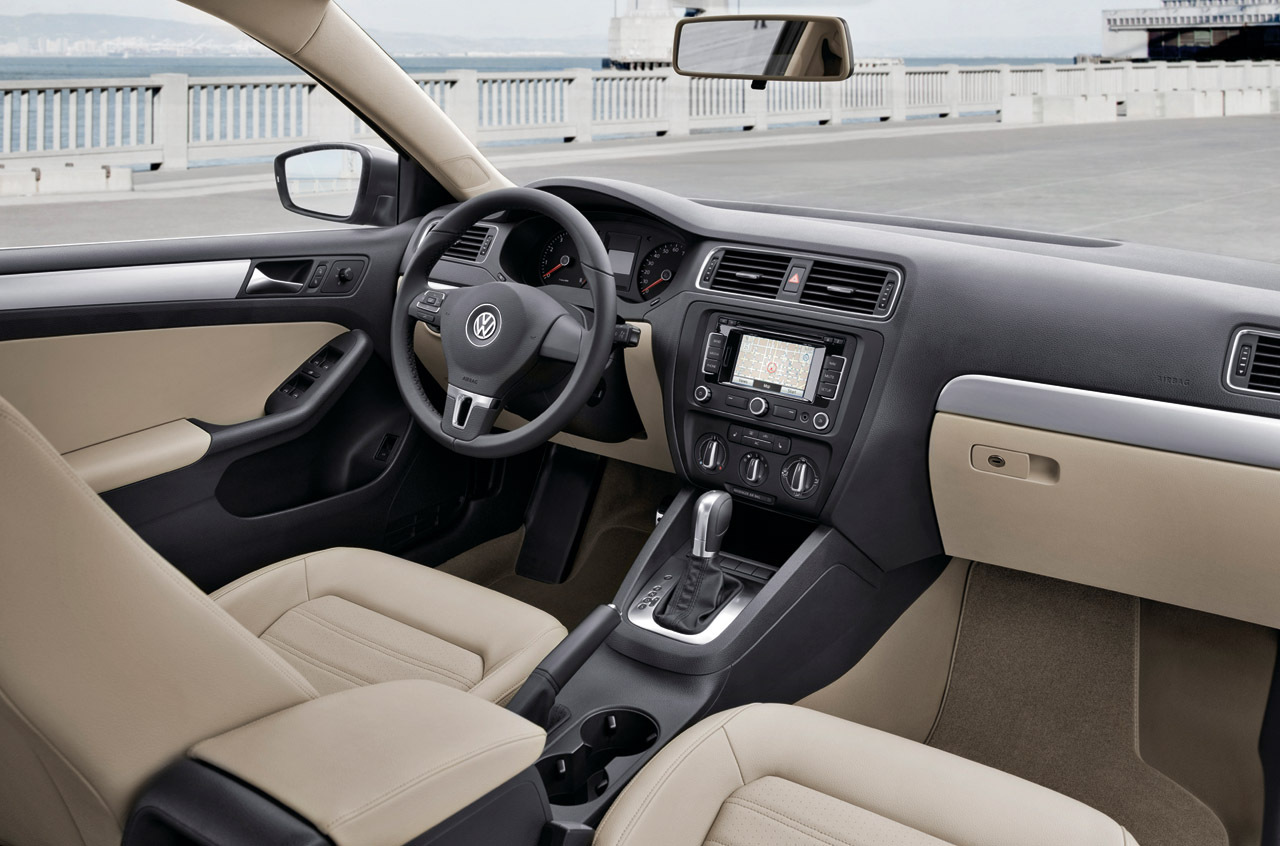 Volkswagen Jetta - interior