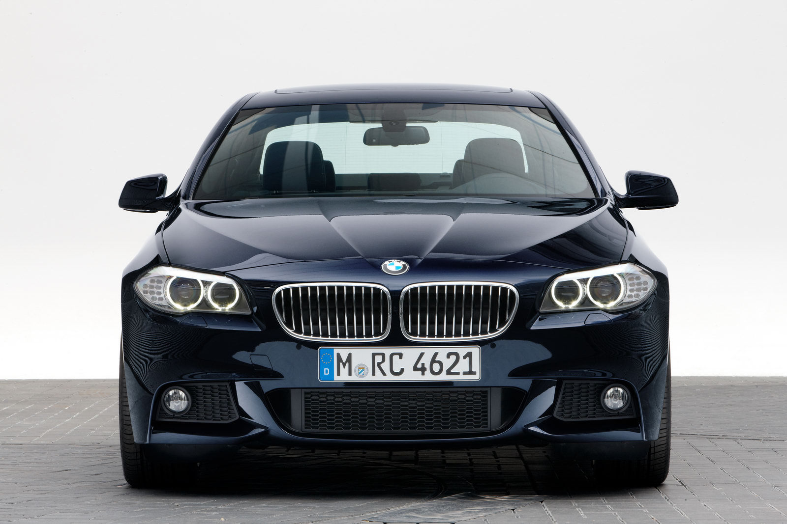 M Sport Package pentru BMW Seria 5: spoiler frontal redesenat, mai agresiv
