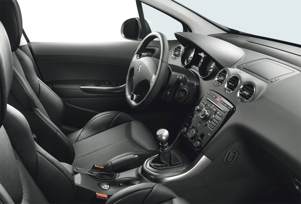 Peugeot 308 GT interior